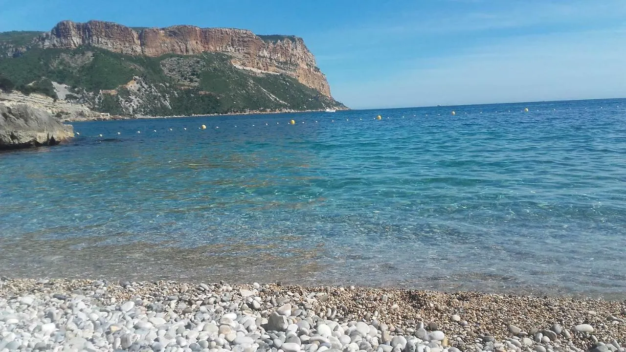 Appartement Cassis centre- Entre Falaise et Port