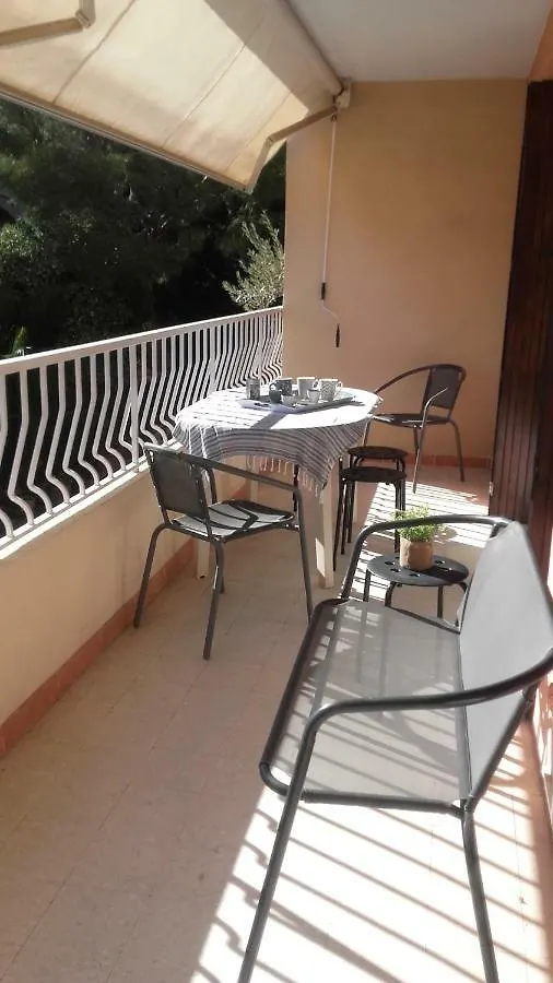 Appartement Cassis centre- Entre Falaise et Port